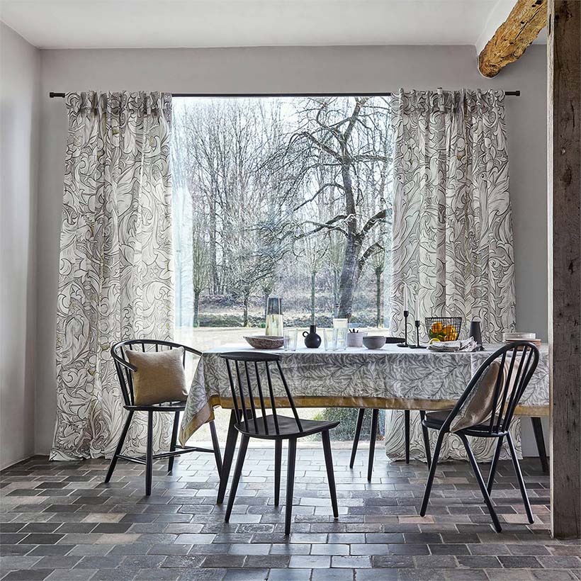 PURE BACHELORS BUTTON PRINT