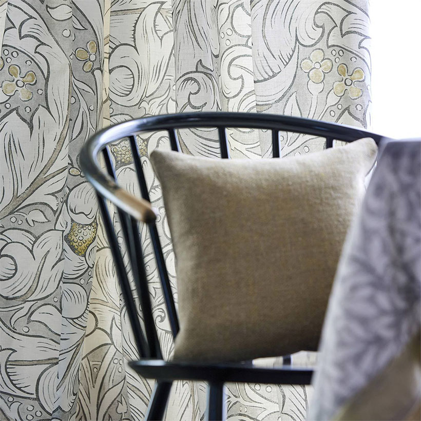 PURE BACHELORS BUTTON PRINT