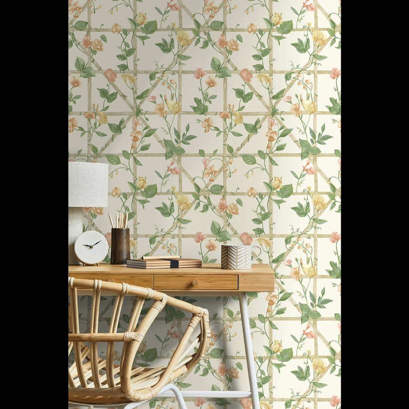 Trailing Floral Trellis